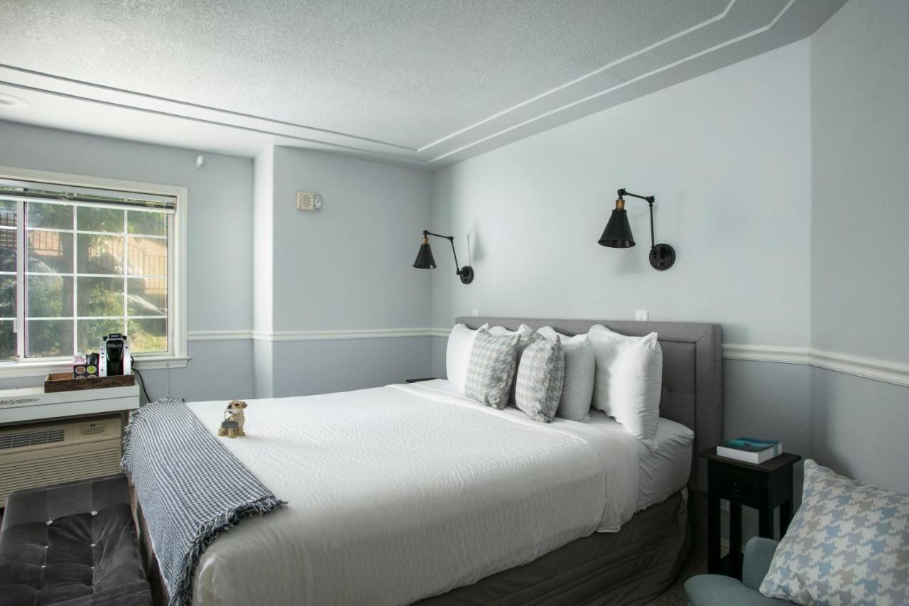 Hounds Tooth Inn Oakhurst Eksteriør billede