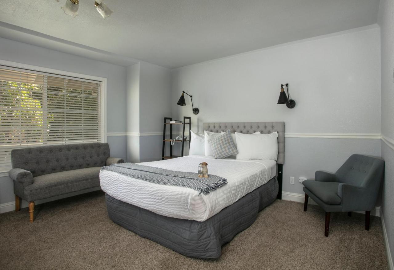 Hounds Tooth Inn Oakhurst Eksteriør billede